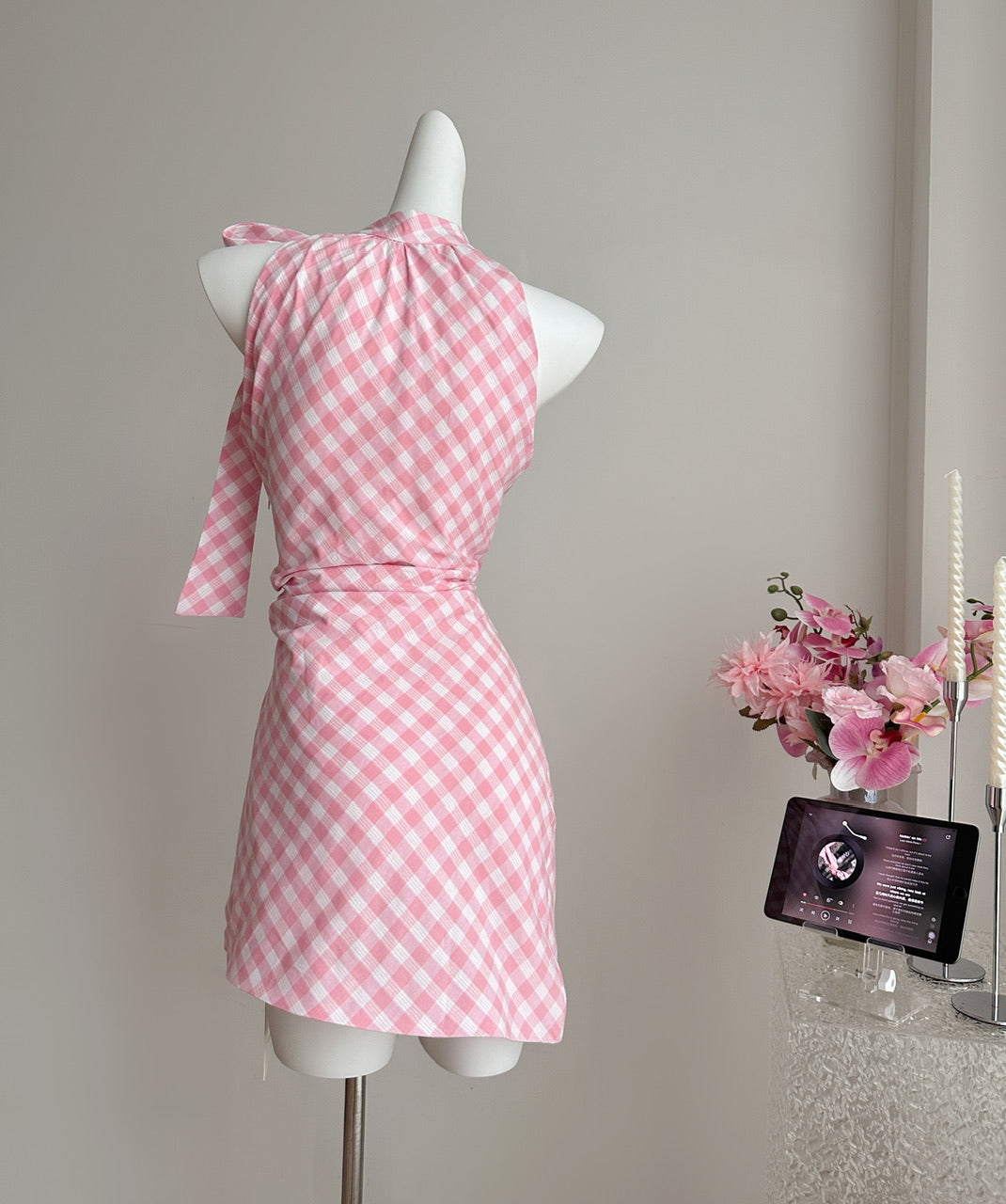 Halter Neck Off Shoulder Pink Plaid Sleeveless Dress Irregular Bow Design Skirt R1979