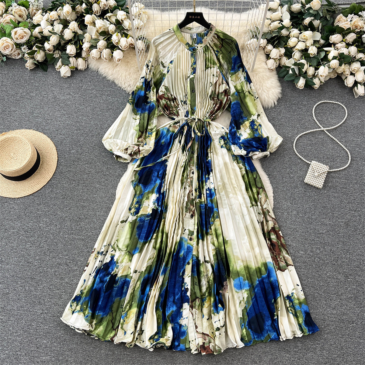 High-end temperament round neck lantern long sleeve waist slimming printed pleated dress R2302