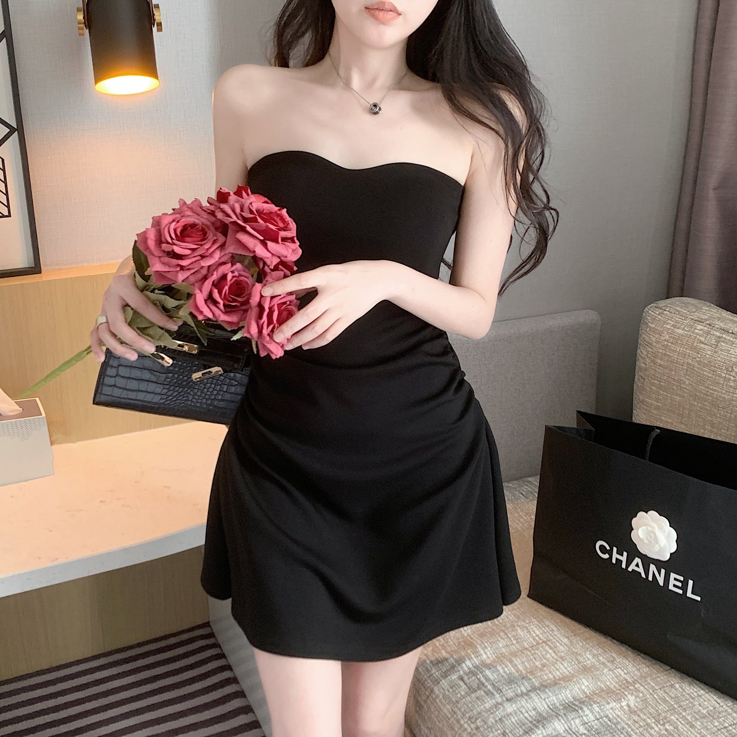 Tube top design fishtail hem A-line dress women's waist dress little black dress R3149