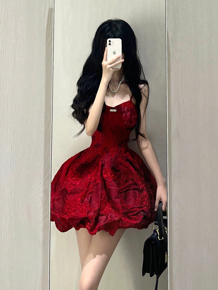 French Hepburn little red dress pure desire sweet spicy fluffy suspender dress princess dress R1644