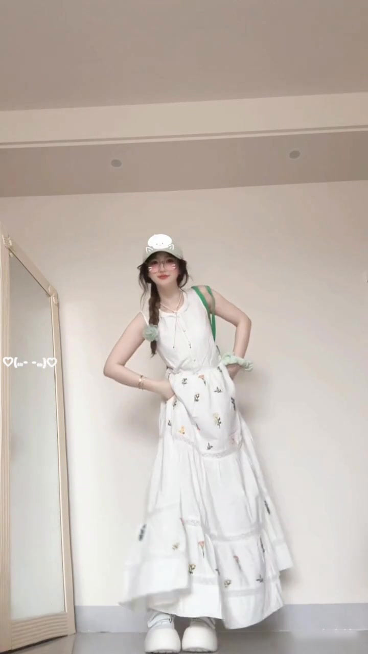 Sleeveless vest floral dress gentle temperament waist A-line long skirt R0709