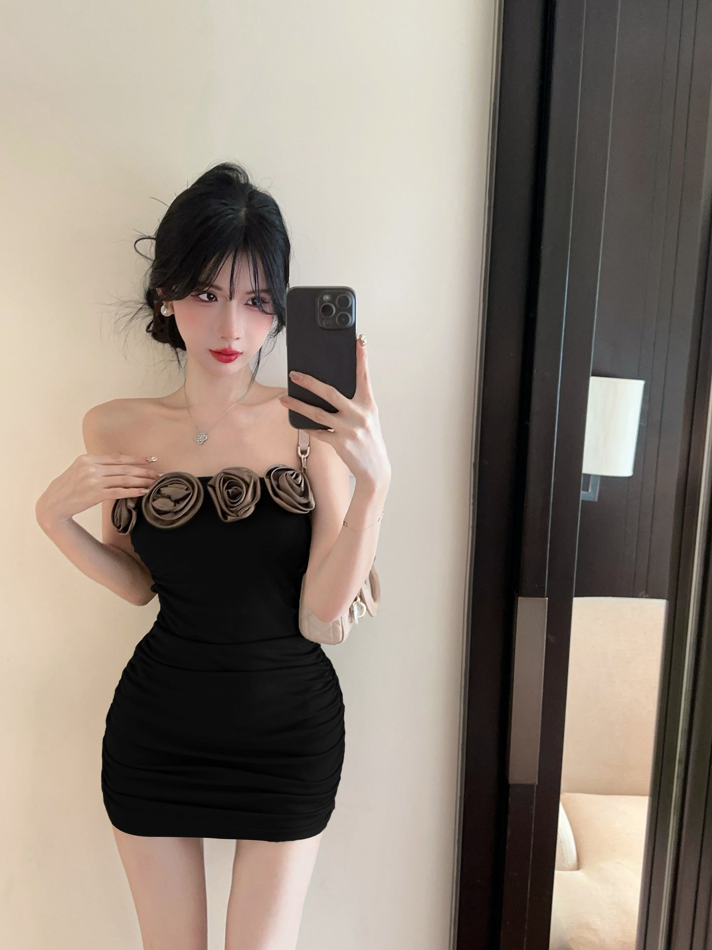 Three-dimensional flower pure sexy dress one shoulder high-end design slimming vest short skirt R3714