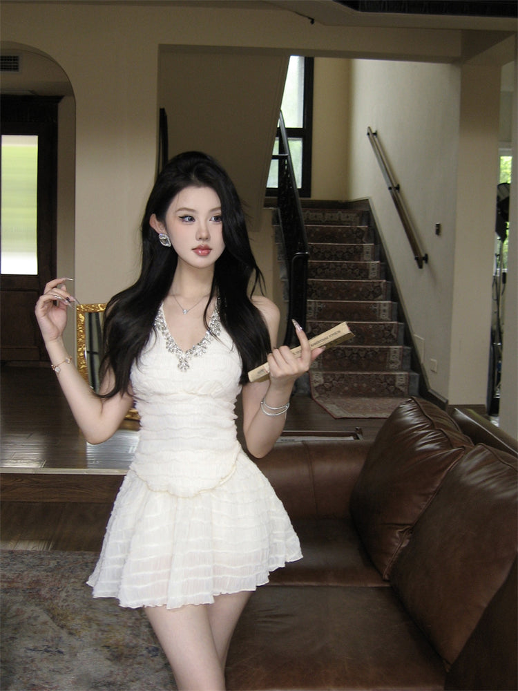 High-end halter neck rhinestone design sleeveless top for petite high waist slimming hip skirt suit R3673