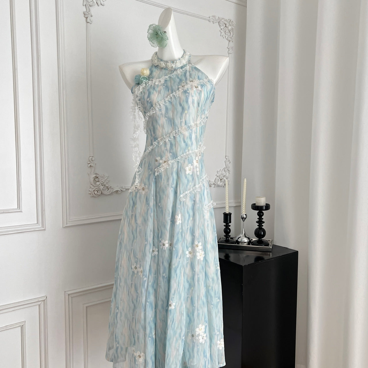 French sweet green sleeveless halter neck floral dress 2025 new atmosphere long dress R2123