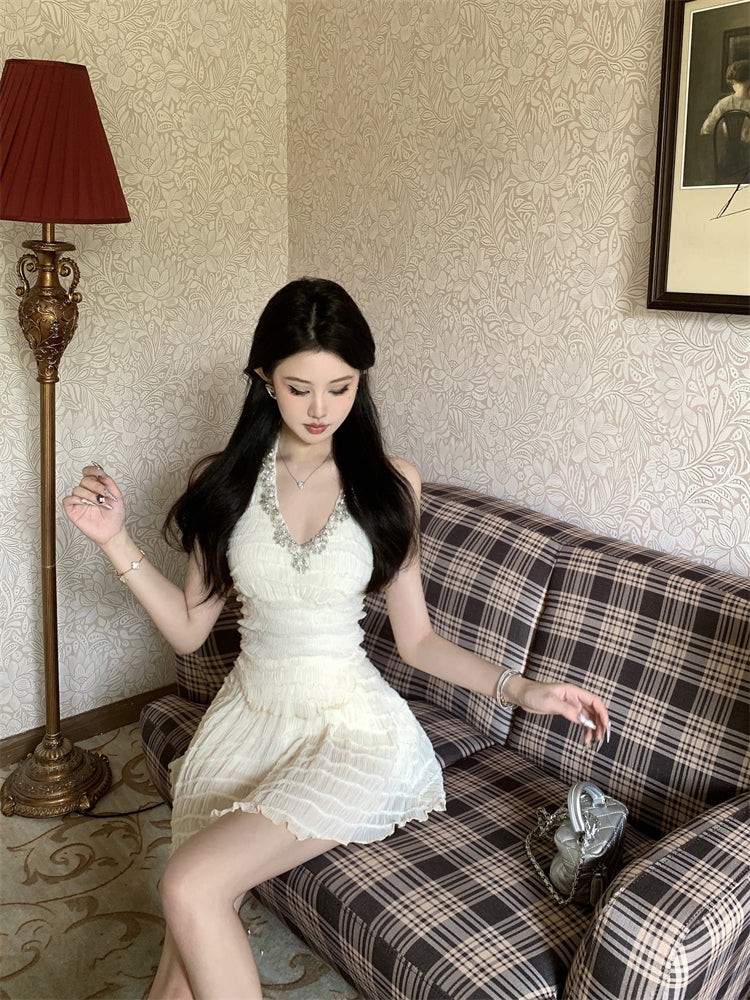 High-end halter neck rhinestone design sleeveless top for petite high waist slimming hip skirt suit R3673