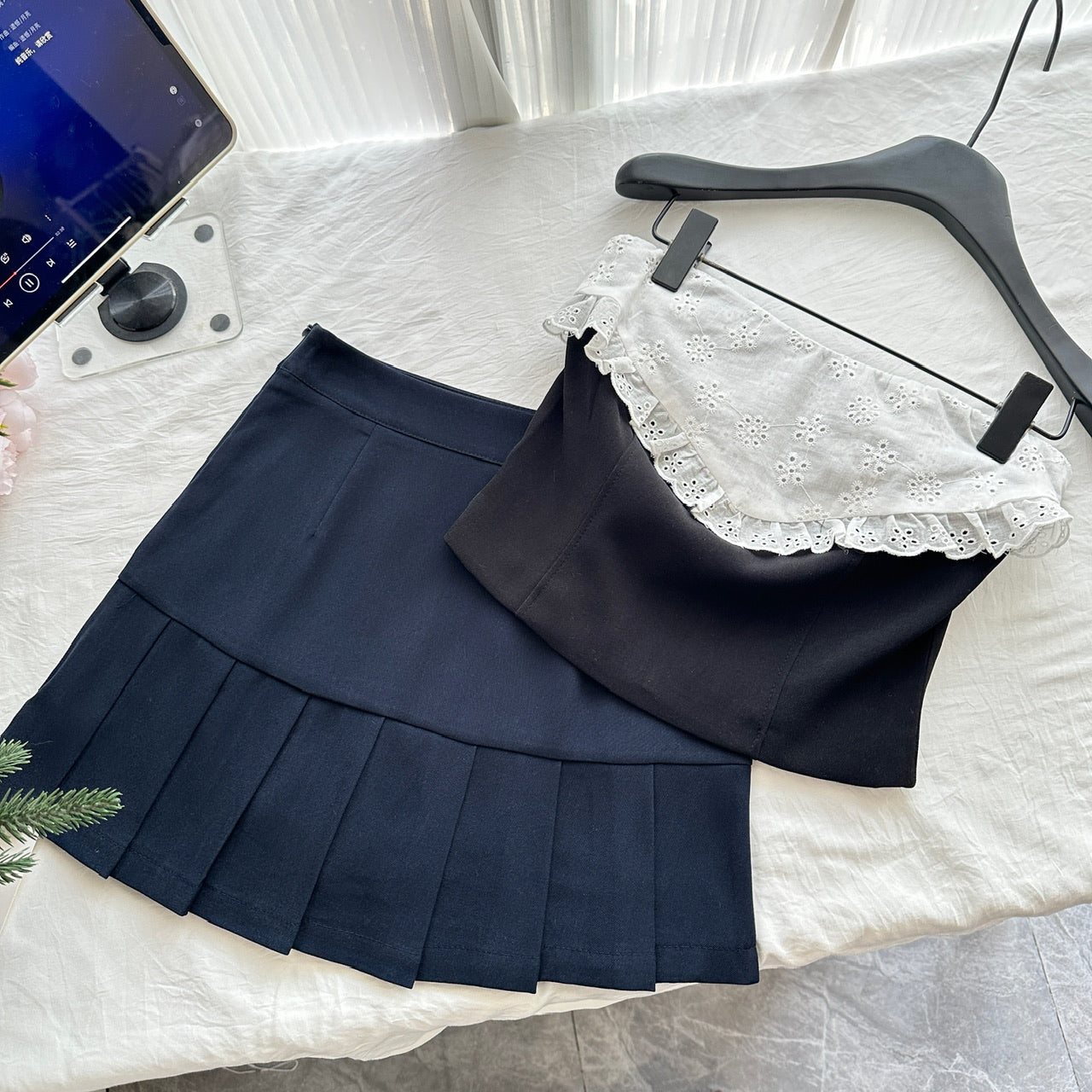 Sweet Ou Lace Straps Pure Desire Style Fishbone Shaping Tube Top R2061