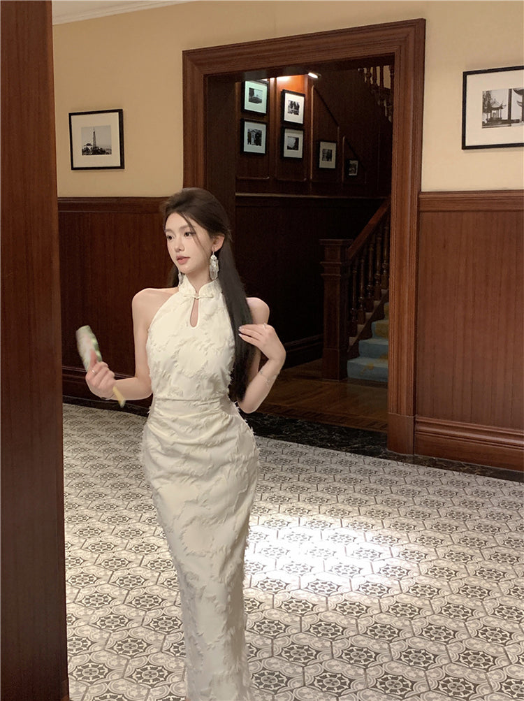 New Chinese cheongsam young style sleeveless halter neck dress 2025 new R1802
