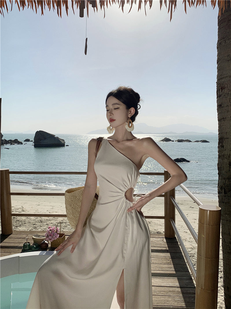 White off-shoulder dress with slits for a beach holiday, slimming suspender beach dress R1603