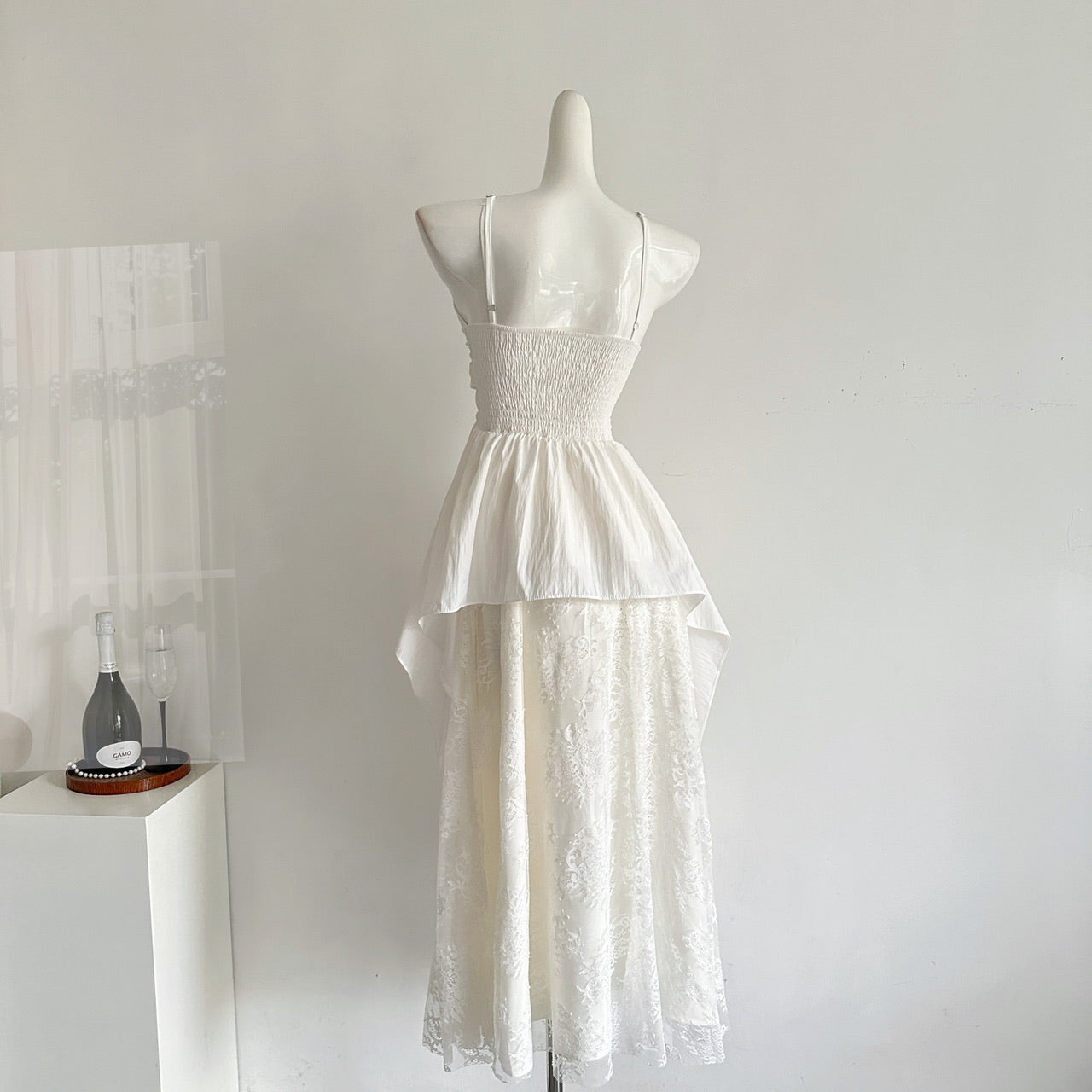 Mist White Tea Gentle Lace Splicing Skirt Suspender Set R2017