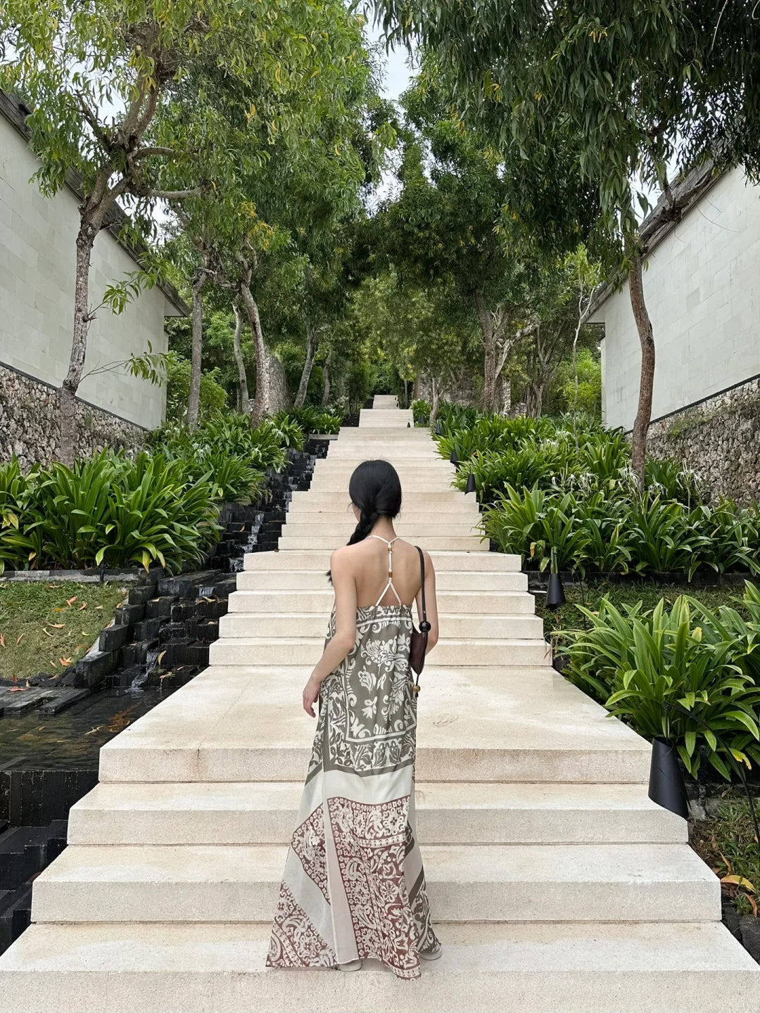 Travel wear seaside vacation retro print halter dress bohemian loose beach dress R1609