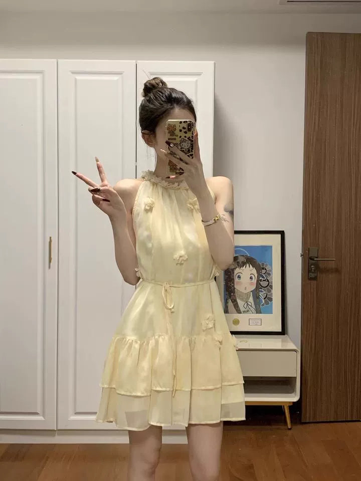 Gentle temperament small skirt holiday style three-dimensional flower sleeveless halter dress R0892