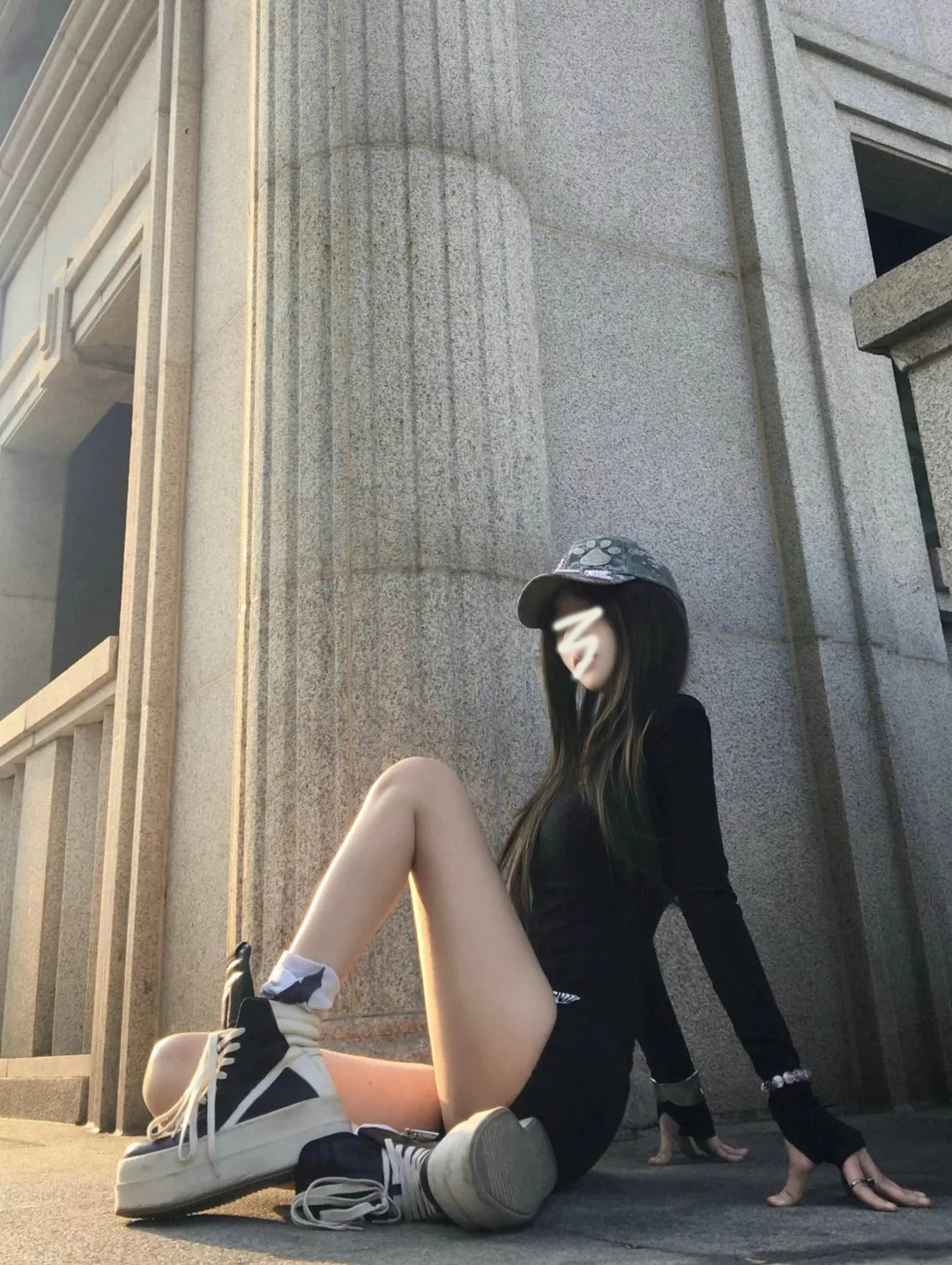 Printed long-sleeved black dress 2025 new slim hip skirt short style R0551