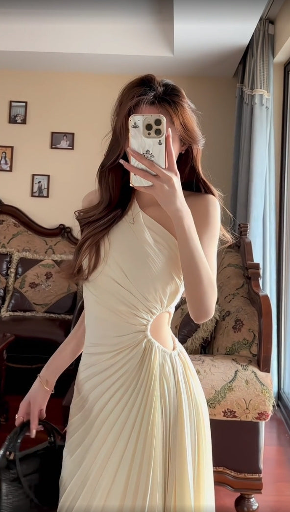 Temperament high-end hollow off-shoulder pleated long skirt design irregular dress R0639