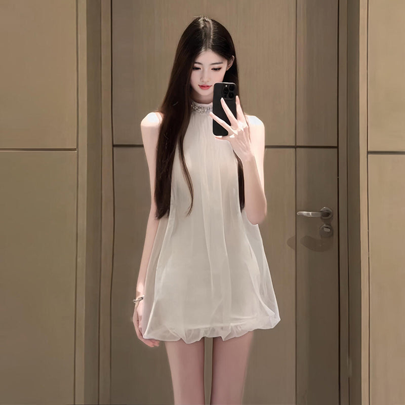 Temperament high-grade sleeveless halter neck dress beautiful mesh flower bud skirt R0763