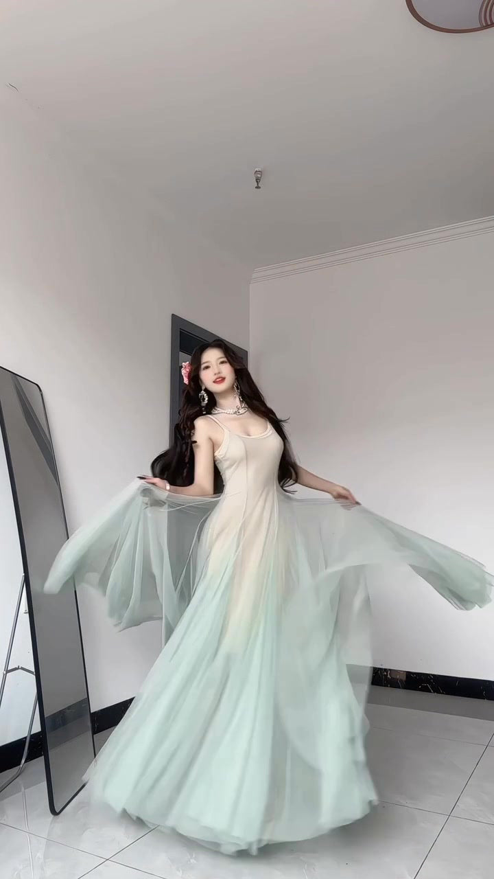 2025 new green mesh suspender dress beautiful waist temperament long skirt R0504