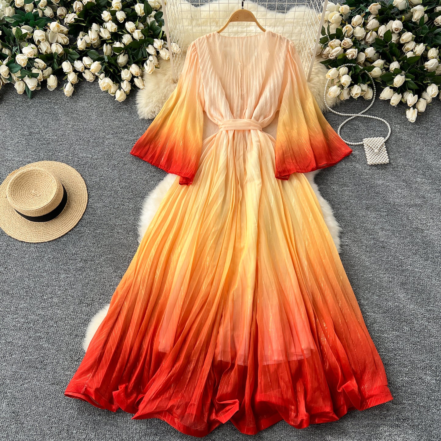 2025 new style light mature style waist tie loose V-neck trumpet sleeve gradient color dress R2230