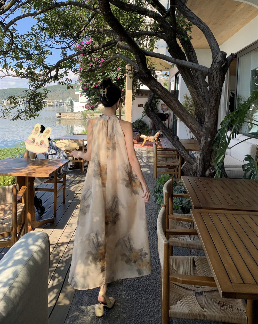 Retro high-end backless sexy halter neck dress waist temperament holiday long dress R1435