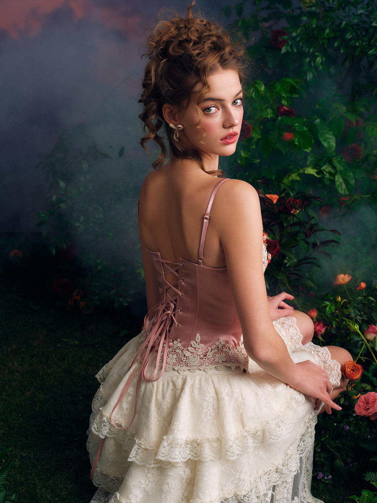 French sweet suspender suit fishbone corset waist slim lace skirt short homecoming dress R5150