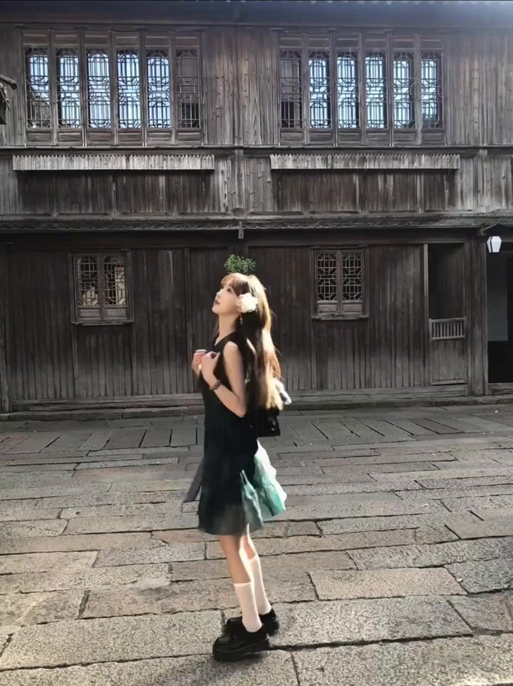 Retro green sleeveless vest dress gentle and sweet style waist A-line short skirt R0706