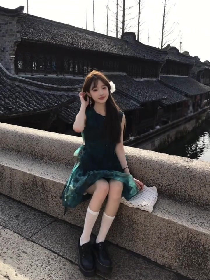 Retro green sleeveless vest dress gentle and sweet style waist A-line short skirt R0706