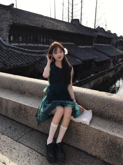Retro green sleeveless vest dress gentle and sweet style waist A-line short skirt R0706