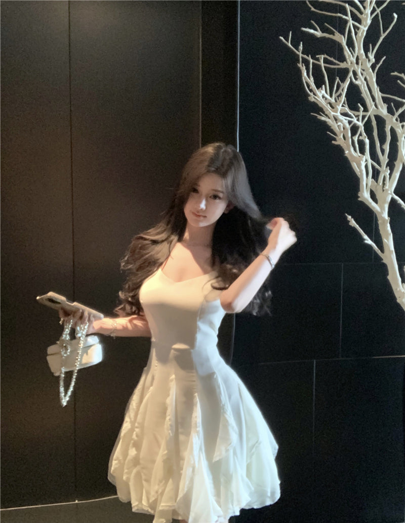 Gentle style v-neck ruffled suspender dress temperament waist A-line short skirt R0594