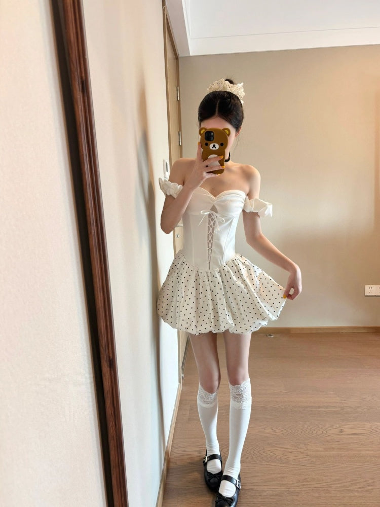 French white polka dot strapless dress for summer vacation, waist cinching flower bud fluffy short skirt, homecoming dress R3000