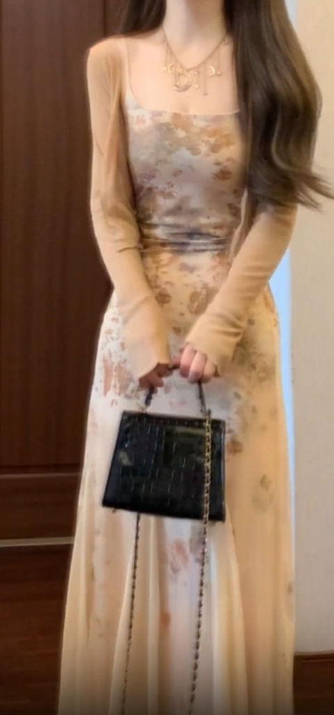 Floral suspender skirt gentle temperament beautiful waist slim hip skirt R0637