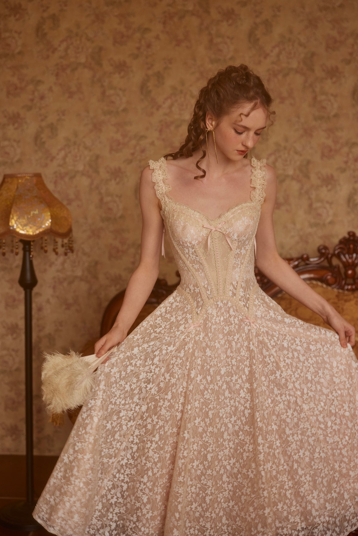 French style heavy lace suspender fishbone dress light evening gown R5065