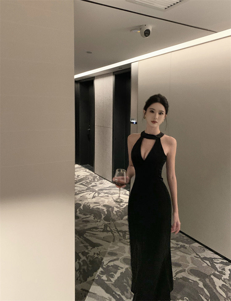 Birthday dress high-end dress high-end niche temperament lady black halter dress R1816