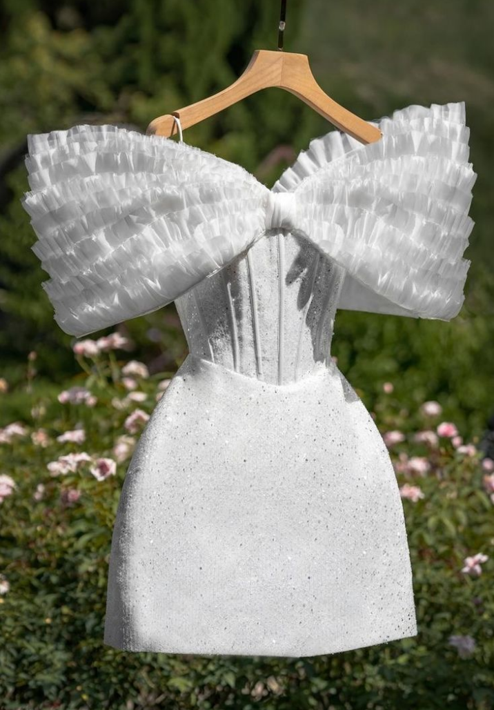 White sequined neckline bow design waist slimming A-line short skirt homecoming dress R3419