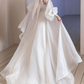 Halter Neck Organza Wedding Dresses Puff Sleeve Bride Gown Floor Length Wedding Gown      S2589