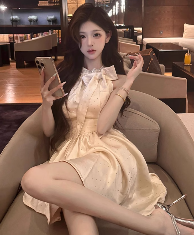 Large size French pure desire style bow dress atmosphere date waist dress R1832