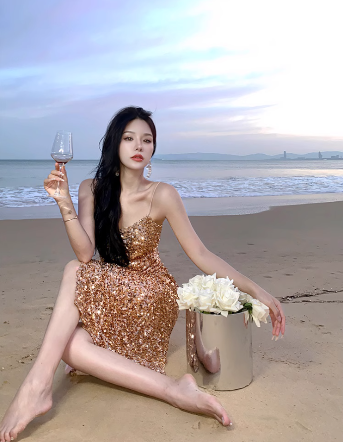 Sexy gold sequined suspender dress with slit hip-hugging holiday beach dress dress R1490