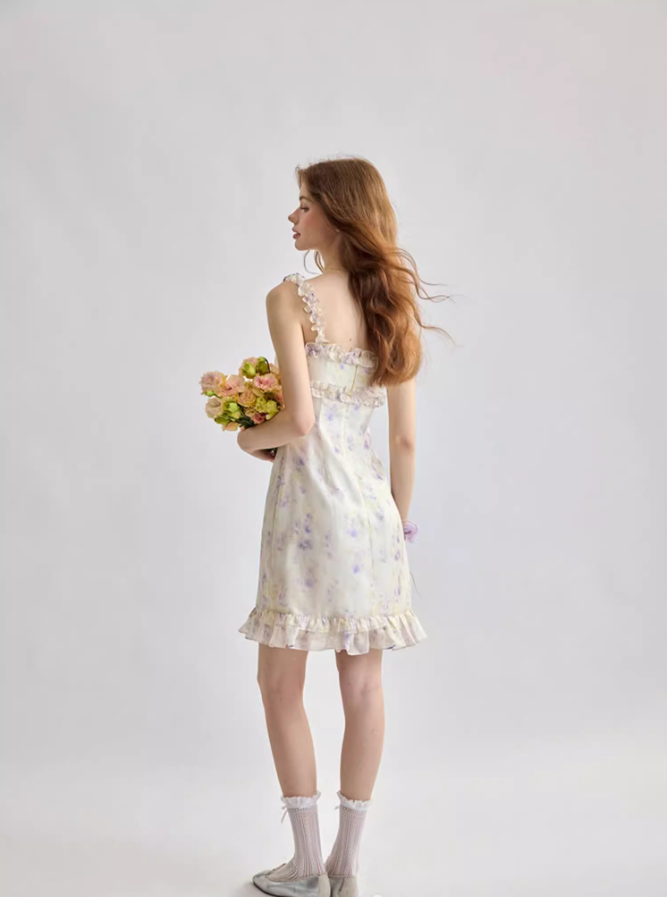 Private French floral suspender skirt wood ear edge dress holiday short skirt skirt R2712