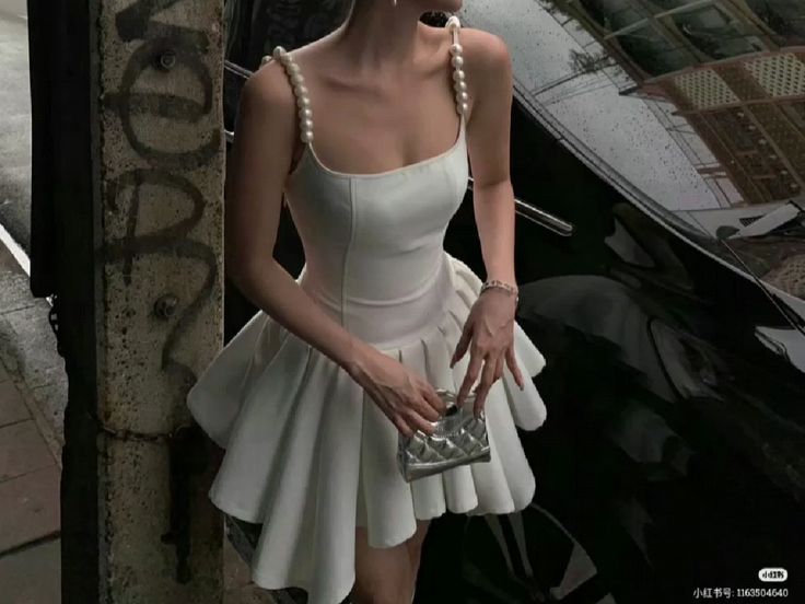 White pearl suspender slim body, irregular skirt, homecoming dress R2513