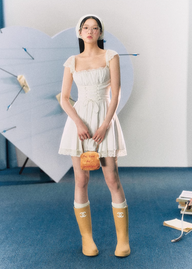 French pure desire style white lace waist slimming suspender dress R3321