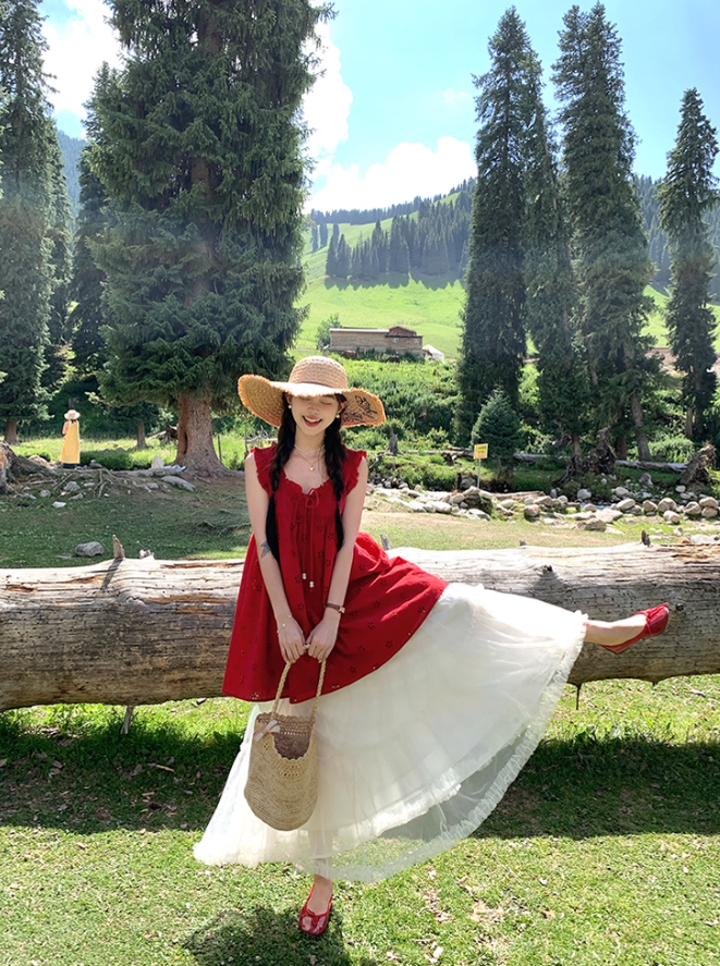 Red mid-length hollow loose suspender dress mesh skirt summer French holiday style skirt R4577