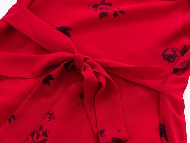 2025 Summer New Red Floral Pleated V-Neck Sleeveless Long Holiday Dress R0955