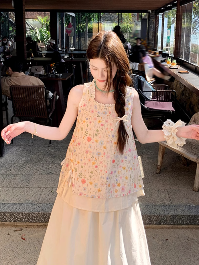 Gentle and pure daisy embroidered fake two-piece vest top with skirt suit R1745