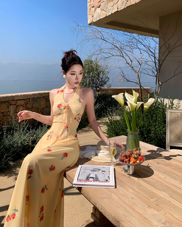 Gentle temperament halter neck floral dress beautiful waist backless A-line long skirt R0740