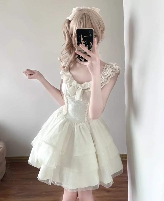 Gentle and sweet style lace suspender dress waist birthday dress puffy short skirt R0847