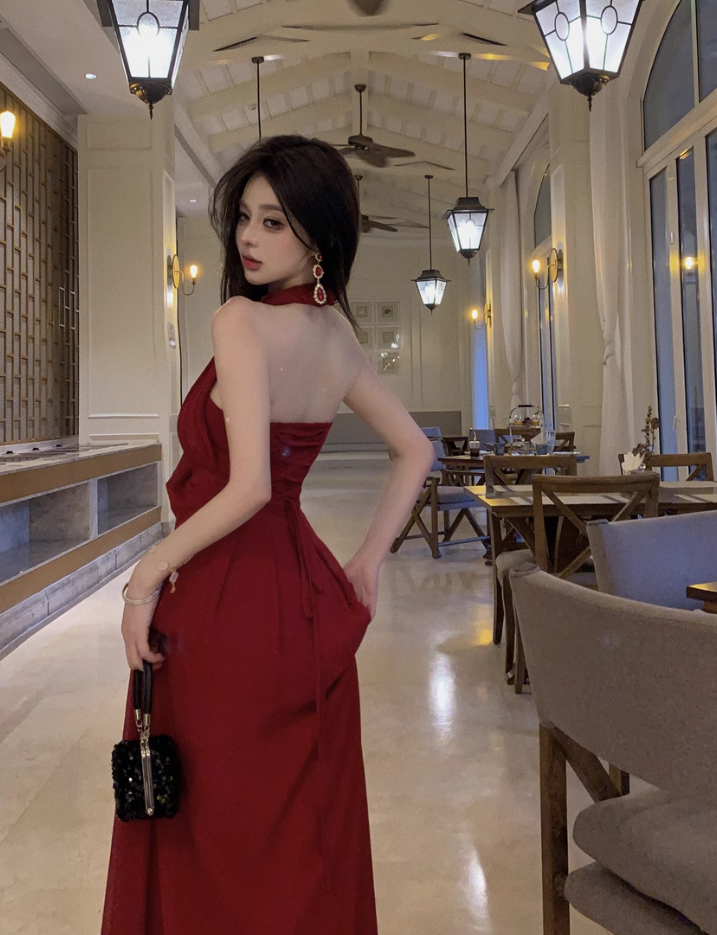 French seaside holiday long dress, temperament and slim red v-neck halter neck drape dress R1600