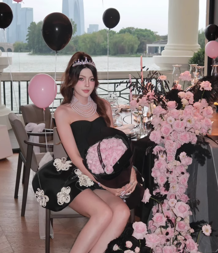 Birthday party dress high-end niche princess tutu black tube top dress R1788