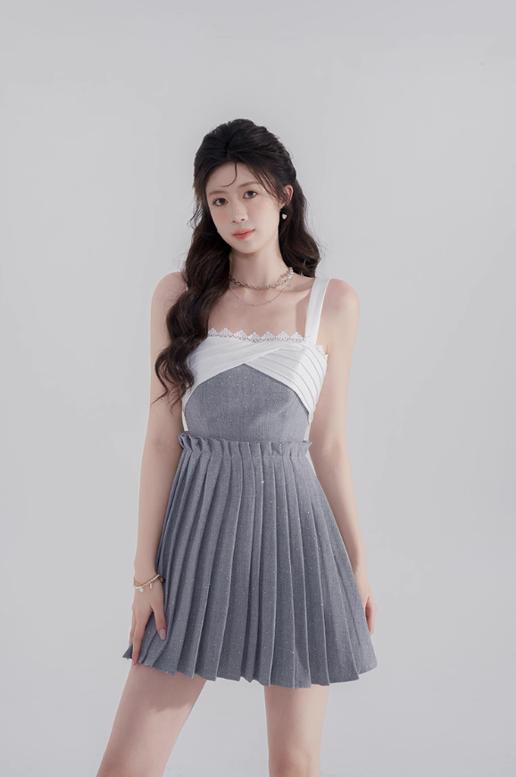 Suspender dress new style niche splicing pleated skirt high waist temperament short skirt summer R4178