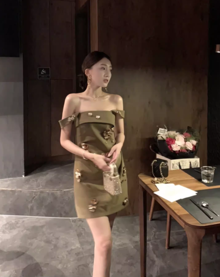 Birthday dress high-end party dress high-end niche one-shoulder suspender dress R1804