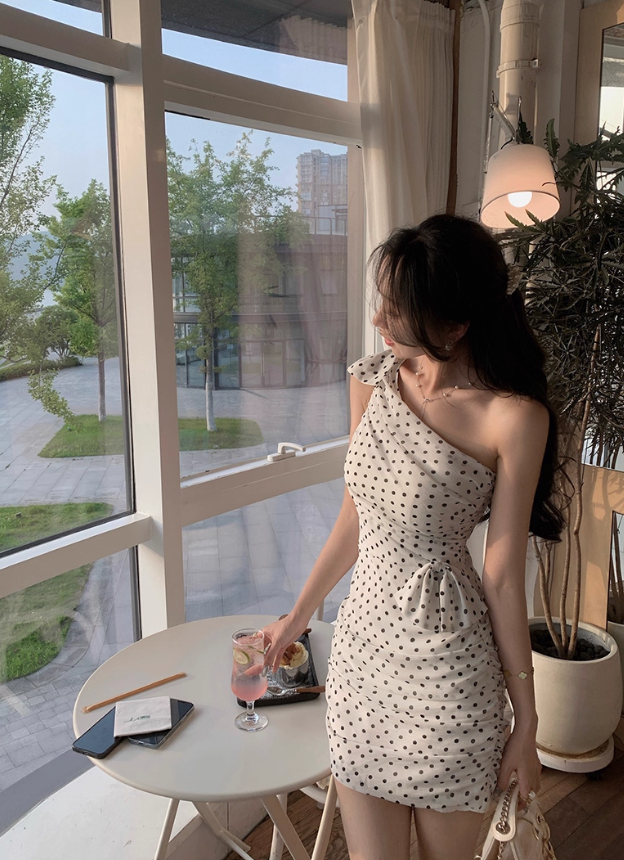 French polka dot irregular shoulder dress summer new temperament short skirt R4221