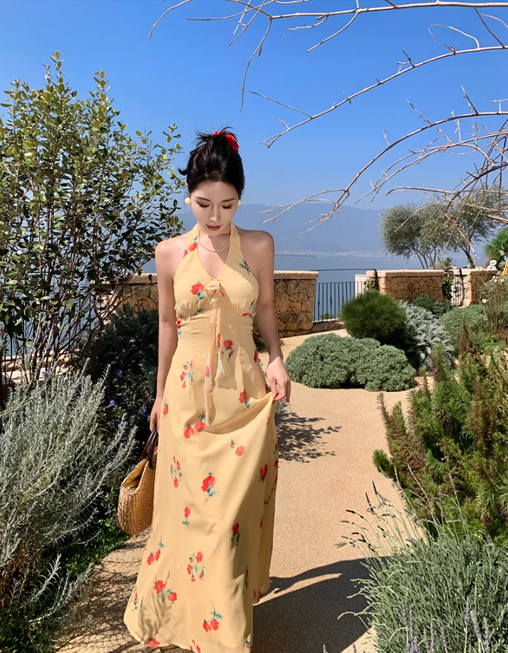 Gentle temperament halter neck floral dress beautiful waist backless A-line long skirt R0740