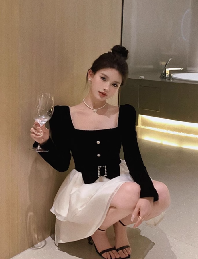 Birthday dress high-end Hepburn style dress high-end niche toast dress square collar dress R1798