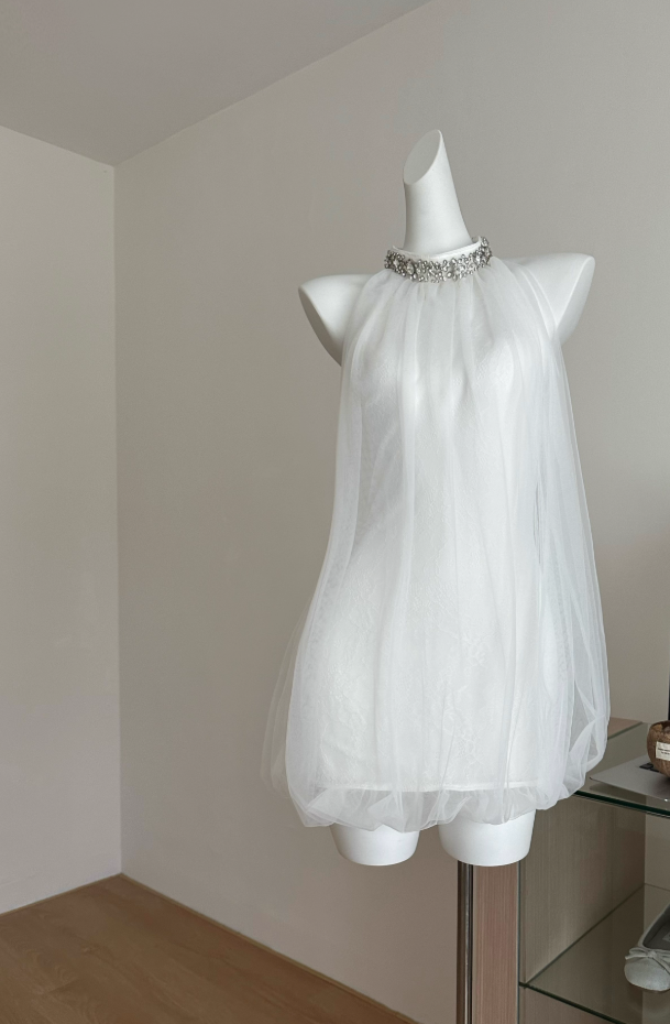 Elegant atmosphere diamond-studded halter neck sling mesh sleeveless short dress R2118